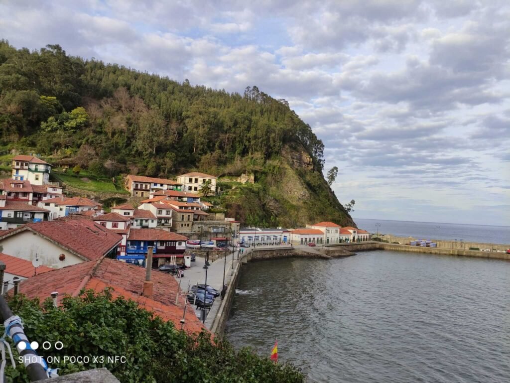 casas-la-pumarada-villaviciosa-turismo-rural-entorno-tazones-asturias